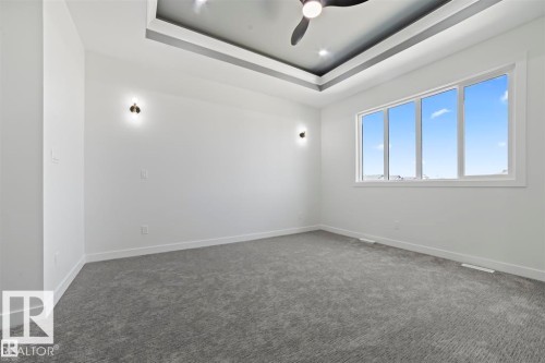 216 33 St, Edmonton, AB - Indoor Photo Showing Other Room