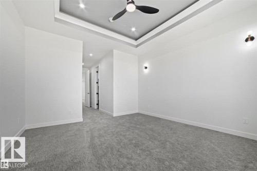 216 33 St, Edmonton, AB - Indoor Photo Showing Other Room