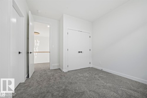 216 33 St, Edmonton, AB - Indoor Photo Showing Other Room