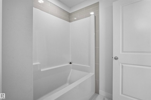3888 Chrustawka Place, Edmonton, AB - Indoor