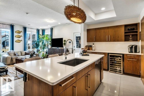 10920 96 Street, Edmonton, AB - Indoor Photo Showing Kitchen