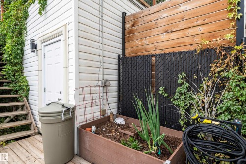 10920 96 Street, Edmonton, AB - Outdoor
