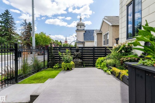 10920 96 Street, Edmonton, AB - Outdoor