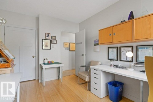 202 9809 110 Street, Edmonton, AB - Indoor Photo Showing Kitchen