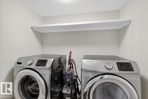1380 Graydon Hill Way, Edmonton, AB - Indoor Photo Showing Laundry Room
