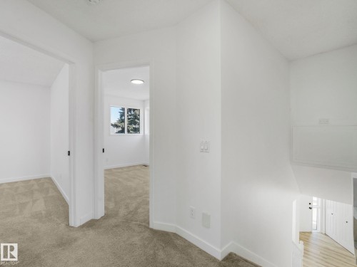 4103 28 Avenue, Edmonton, AB - Indoor Photo Showing Other Room