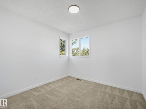 4103 28 Avenue, Edmonton, AB - Indoor Photo Showing Other Room