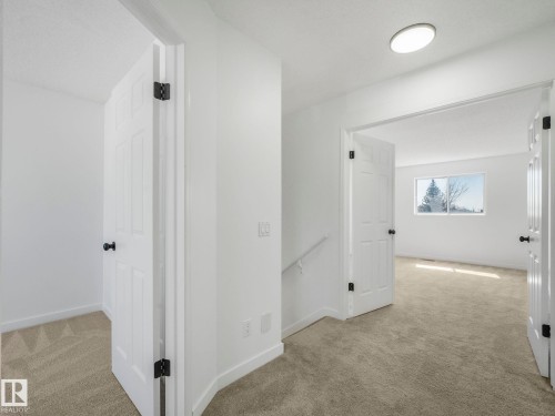 4103 28 Avenue, Edmonton, AB - Indoor Photo Showing Other Room