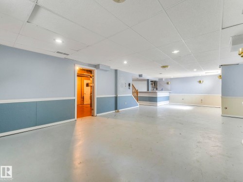 4103 28 Avenue, Edmonton, AB - Indoor