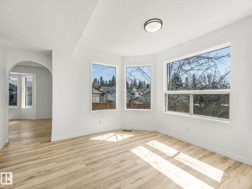 4103 28 Avenue, Edmonton, AB - Indoor