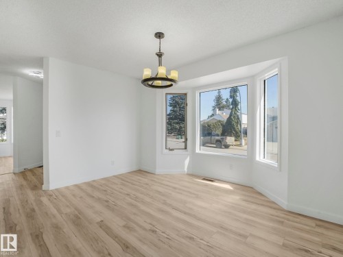 4103 28 Avenue, Edmonton, AB - Indoor Photo Showing Other Room