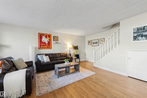 110 14520 52 Street, Edmonton, AB - Indoor Photo Showing Living Room