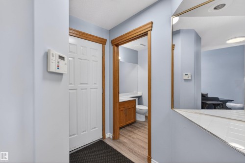 874 Ryan Place, Edmonton, AB - Indoor Photo Showing Other Room