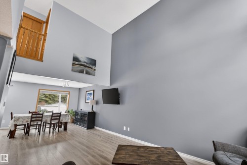 874 Ryan Place, Edmonton, AB - Indoor