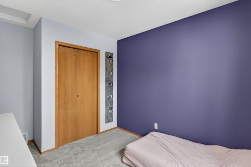 874 Ryan Place, Edmonton, AB - Indoor Photo Showing Bedroom