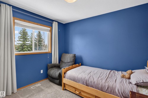 874 Ryan Place, Edmonton, AB - Indoor Photo Showing Bedroom