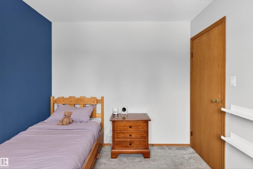 874 Ryan Place, Edmonton, AB - Indoor Photo Showing Bedroom