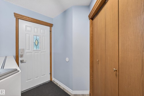 874 Ryan Place, Edmonton, AB - Indoor Photo Showing Other Room