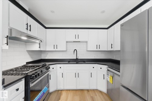 4224 110 Street, Edmonton, AB - Indoor Photo Showing Kitchen