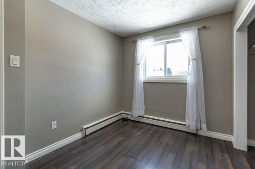 7 15431 93 Avenue, Edmonton, AB - Indoor Photo Showing Other Room