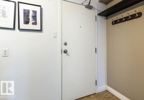 7 15431 93 Avenue, Edmonton, AB - Indoor Photo Showing Other Room