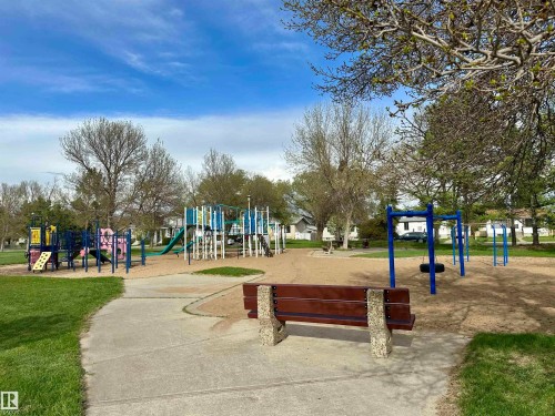 7 15431 93 Avenue, Edmonton, AB 