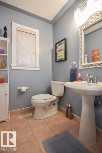 16115 57 Street, Edmonton, AB - Indoor Photo Showing Bathroom