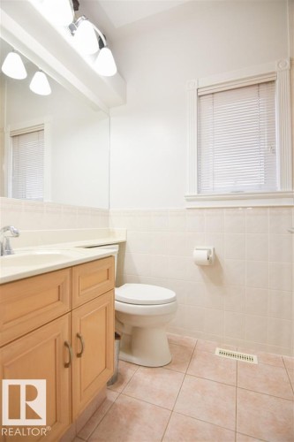 16115 57 Street, Edmonton, AB - Indoor Photo Showing Bathroom