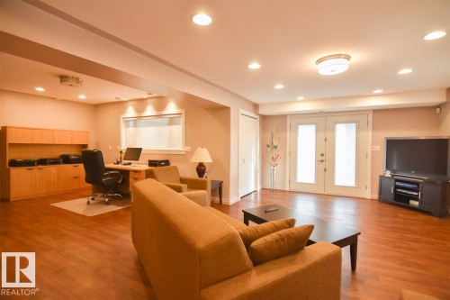 16115 57 Street, Edmonton, AB - Indoor Photo Showing Living Room