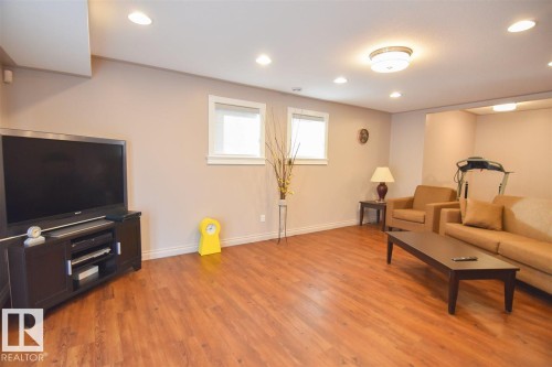 16115 57 Street, Edmonton, AB - Indoor