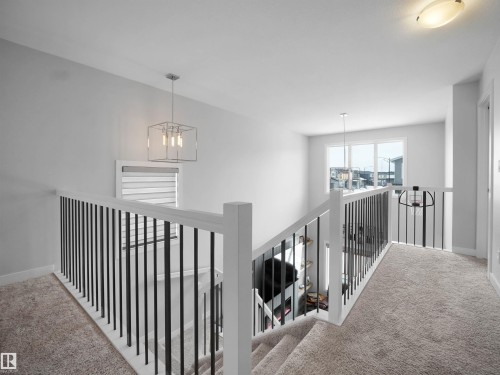 9143 Pear Drive, Edmonton, AB - Indoor Photo Showing Other Room