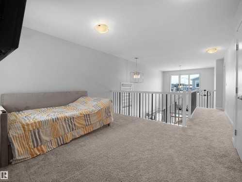 9143 Pear Drive, Edmonton, AB - Indoor Photo Showing Bedroom