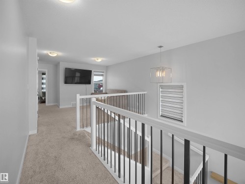 9143 Pear Drive, Edmonton, AB - Indoor Photo Showing Other Room