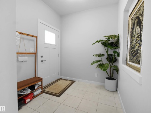 9143 Pear Drive, Edmonton, AB - Indoor Photo Showing Other Room