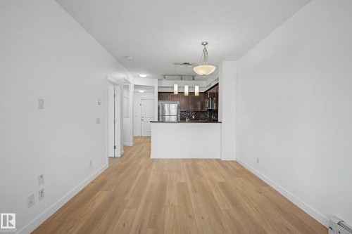 123 2584 Anderson Way, Edmonton, AB - Indoor Photo Showing Kitchen