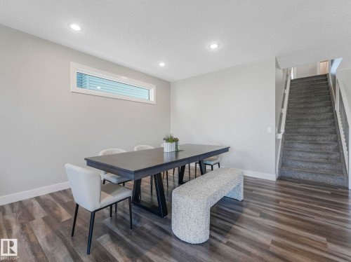 4260 Charles Close, Edmonton, AB - Indoor Photo Showing Dining Room