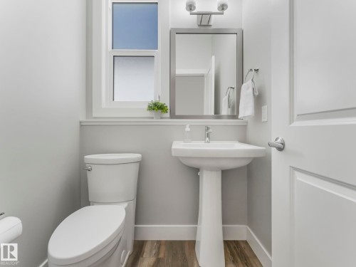 4260 Charles Close, Edmonton, AB - Indoor Photo Showing Bathroom