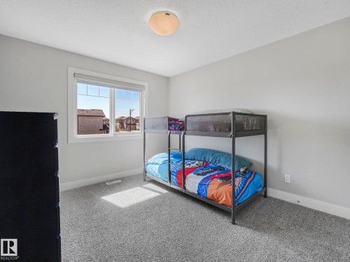 4260 Charles Close, Edmonton, AB - Indoor Photo Showing Bedroom