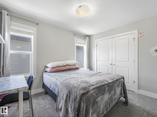 4260 Charles Close, Edmonton, AB - Indoor Photo Showing Bedroom