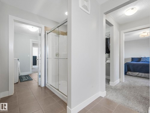 4260 Charles Close, Edmonton, AB - Indoor Photo Showing Other Room