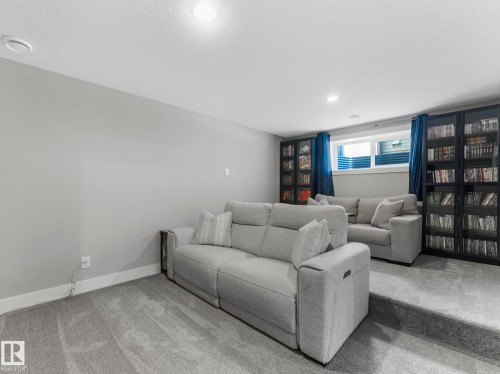 4260 Charles Close, Edmonton, AB - Indoor Photo Showing Living Room
