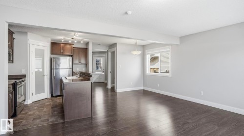 7 Ashby Gardens, Spruce Grove, AB - Indoor Photo Showing Kitchen