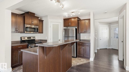 7 Ashby Gardens, Spruce Grove, AB - Indoor Photo Showing Kitchen