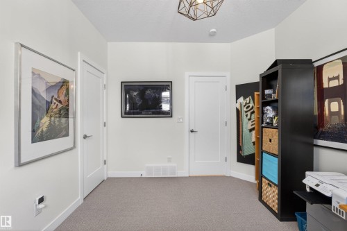 3381 Chickadee Drive, Edmonton, AB - Indoor Photo Showing Other Room