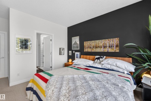 3381 Chickadee Drive, Edmonton, AB - Indoor Photo Showing Bedroom