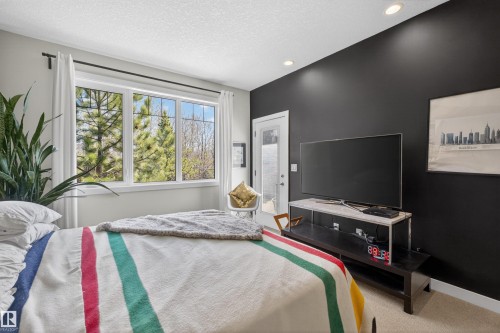 3381 Chickadee Drive, Edmonton, AB - Indoor Photo Showing Bedroom