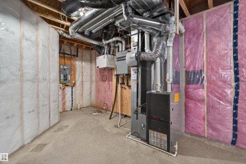 3381 Chickadee Drive, Edmonton, AB - Indoor Photo Showing Basement