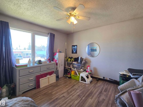 13220 132 Street, Edmonton, AB - Indoor