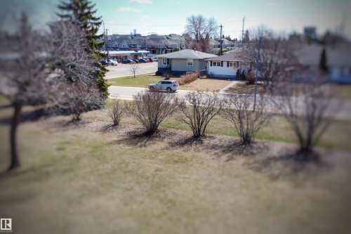 13220 132 Street, Edmonton, AB - Outdoor With View