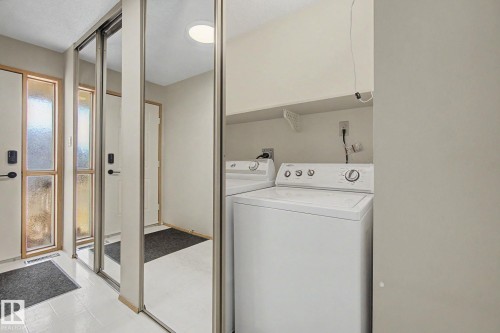17434 Callingwood Road, Edmonton, AB - Indoor Photo Showing Laundry Room